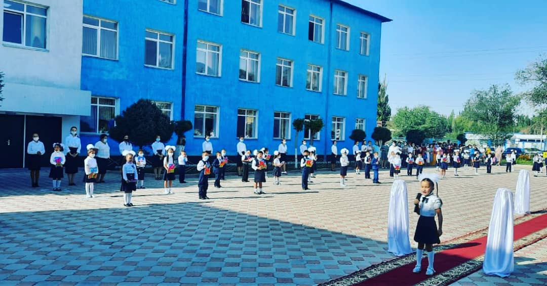 1қыркүйек Білім күні мерекесінде "Кел, балалар, оқылық!" тақырыбында 1-сыныптарға салтанатты жиын өткізілді.